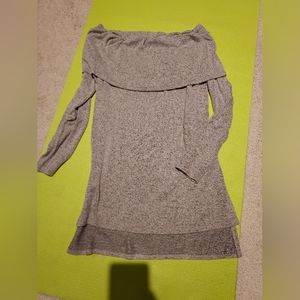 Off the shoulder boutique top